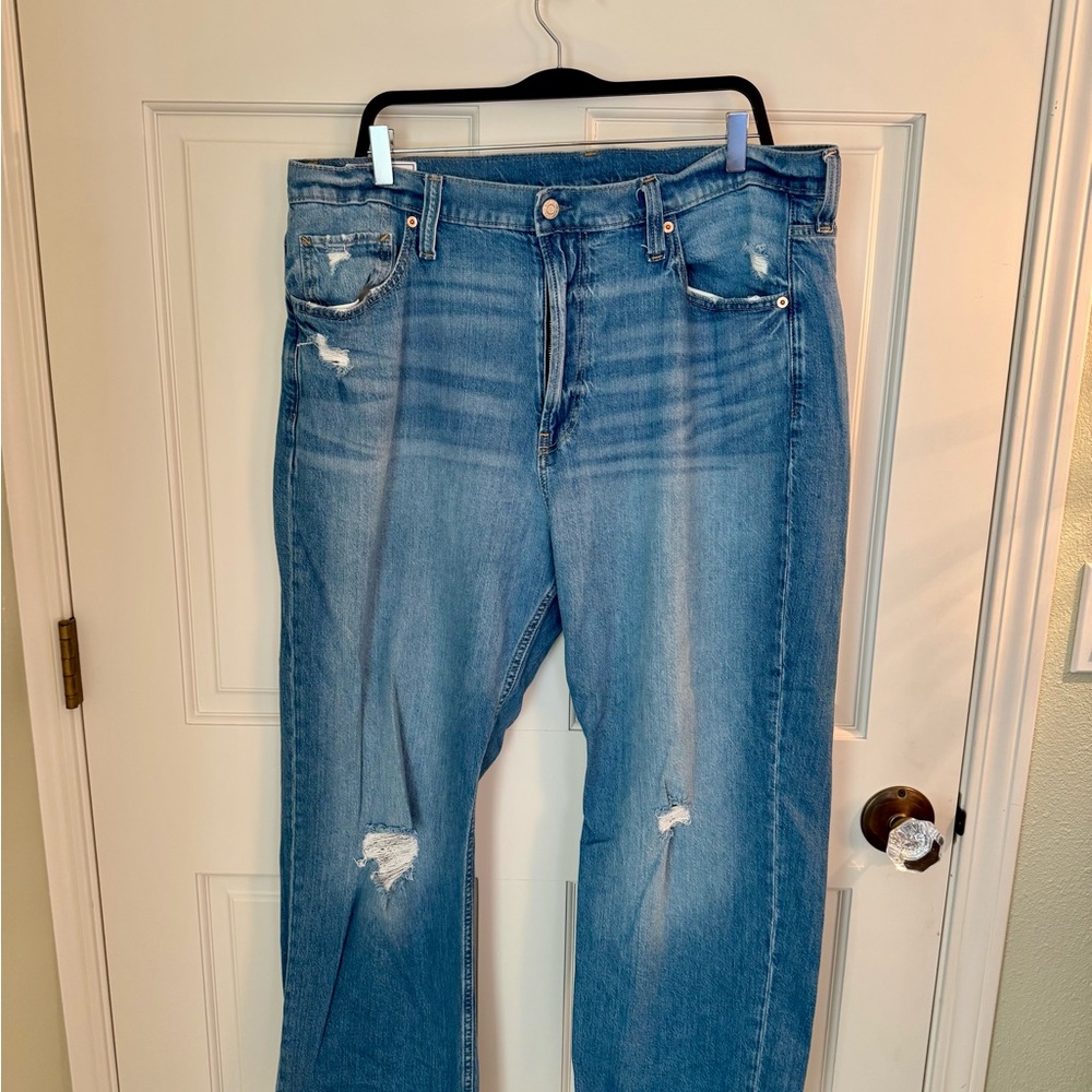 GAP Women's Light Blue Boyfriend Jeans